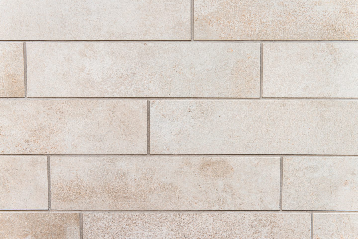 Metallic Blanco Slim Brick – Ceramix Ltd